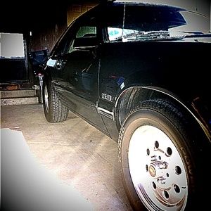 Meet your Posher, Levi